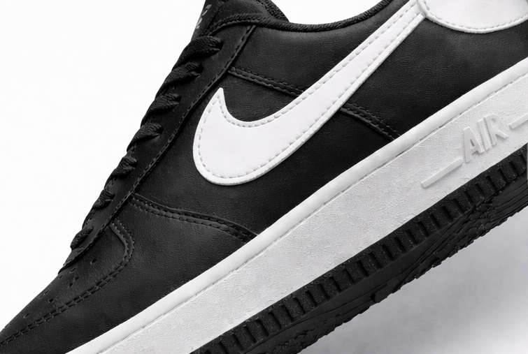 AF1 BLACK AND WHITE SOLE